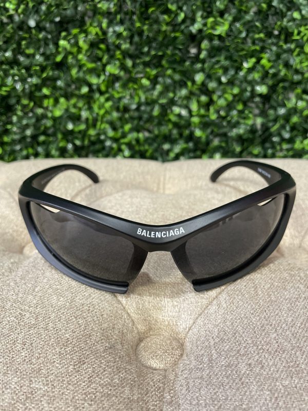 SUNGLASSES -BALENCIAGA
