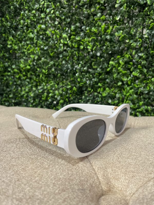 SUNGLASSES -MIU MIU